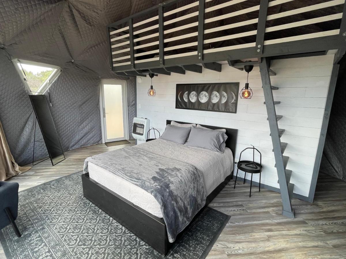 Canyon Rim Domes - A Luxury Glamping Experience!! Монтічелло Екстер'єр фото
