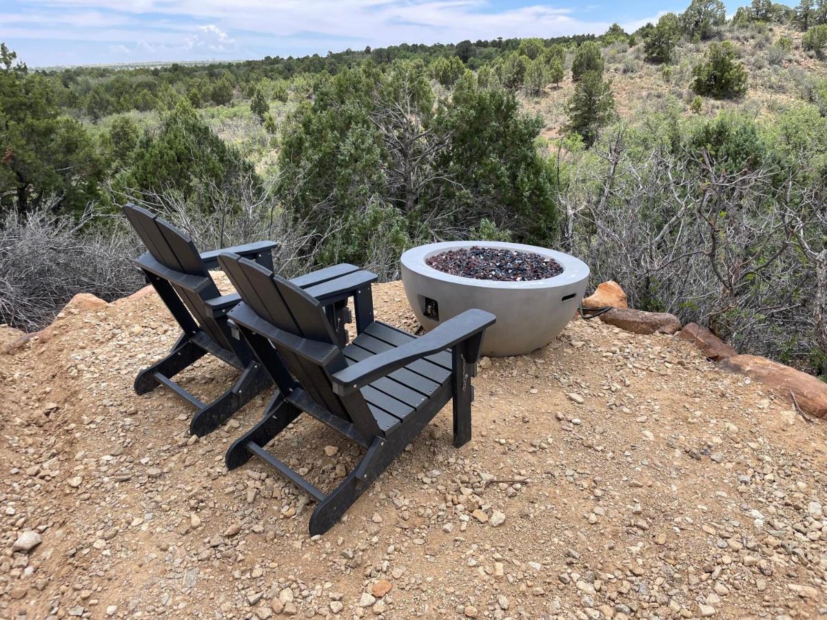 Canyon Rim Domes - A Luxury Glamping Experience!! Монтічелло Екстер'єр фото