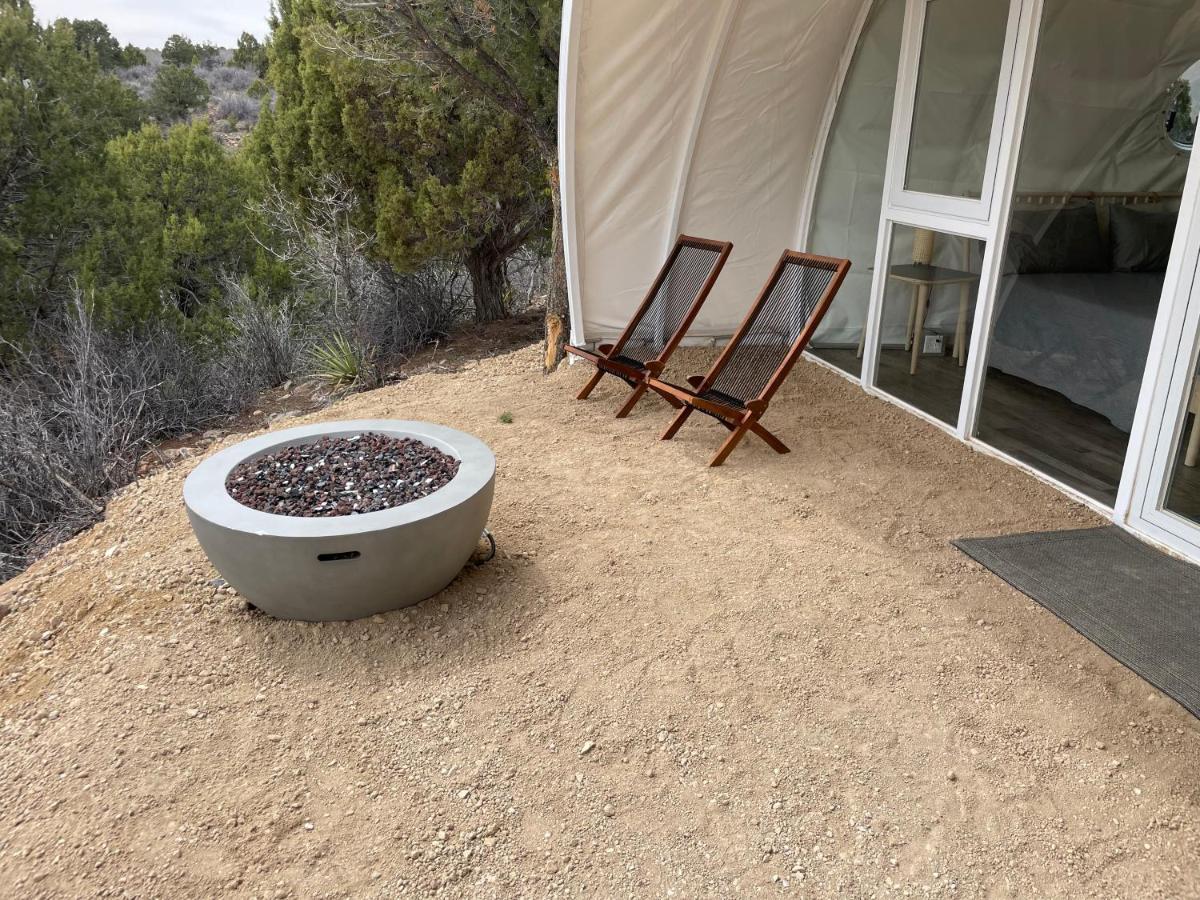 Canyon Rim Domes - A Luxury Glamping Experience!! Монтічелло Екстер'єр фото